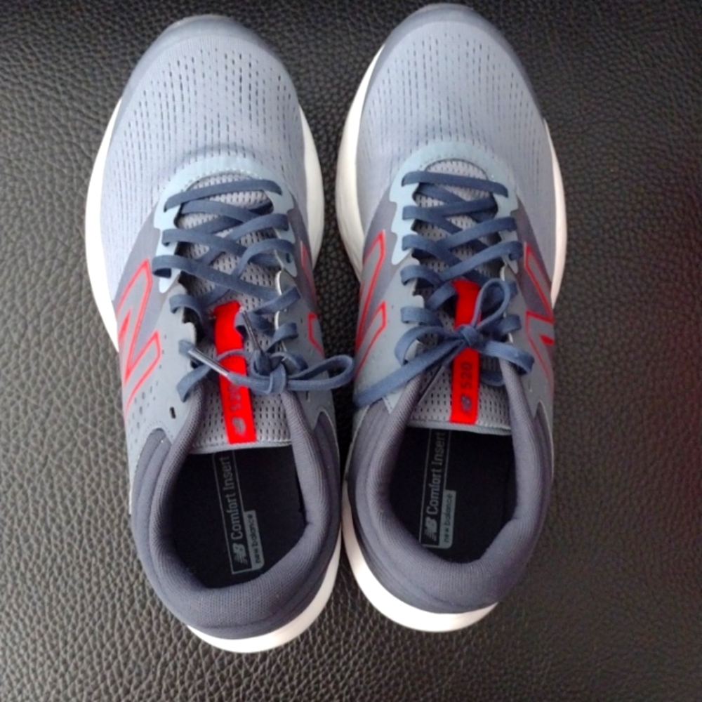 New Balance - 11 M sneakers